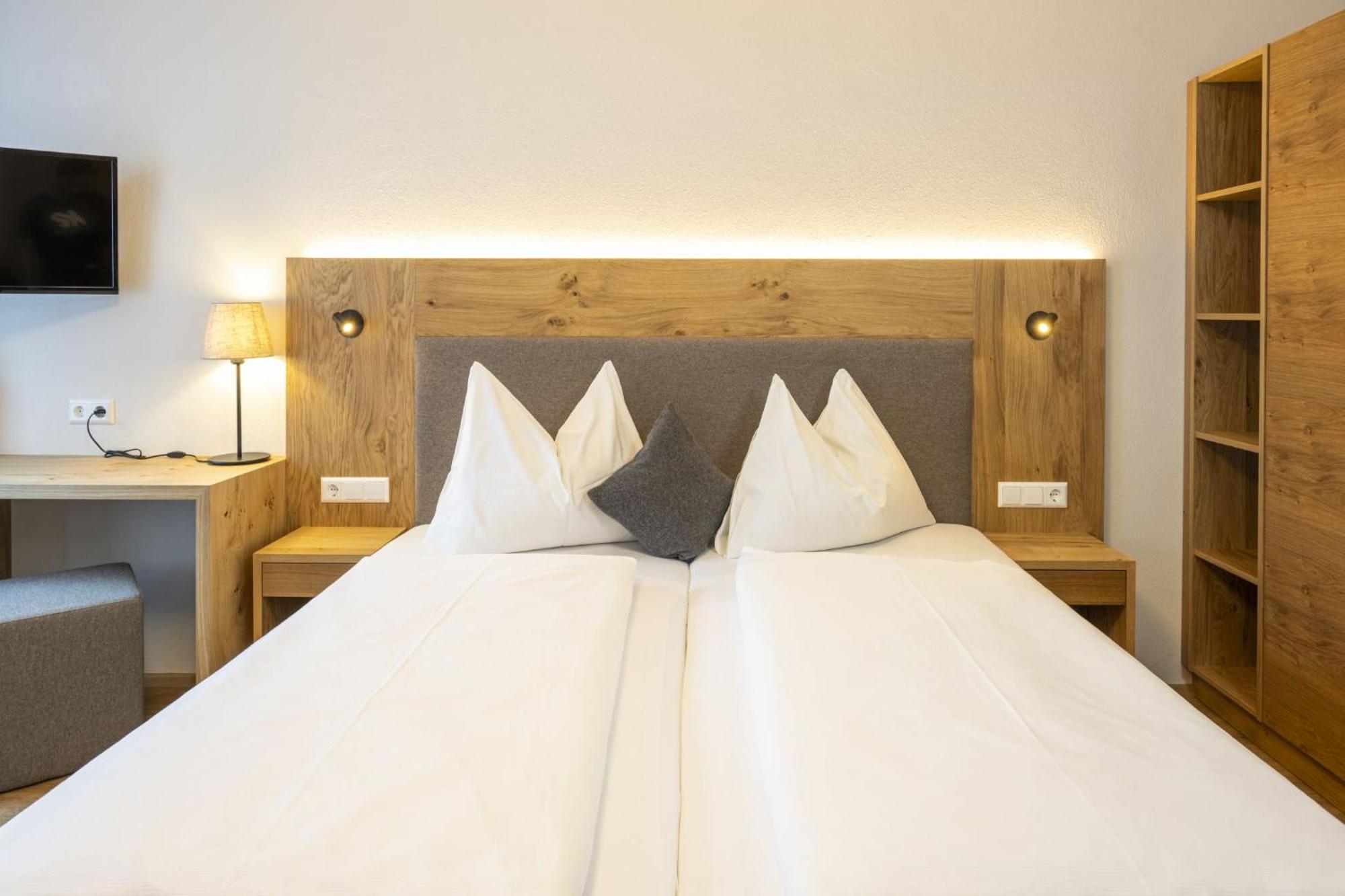 Ferienhotel Gasthof Zur Post Унтертауерн Екстериор снимка